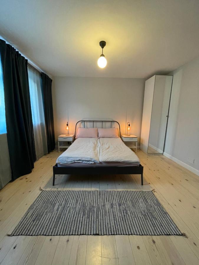 Milan House Apartment London Bagian luar foto